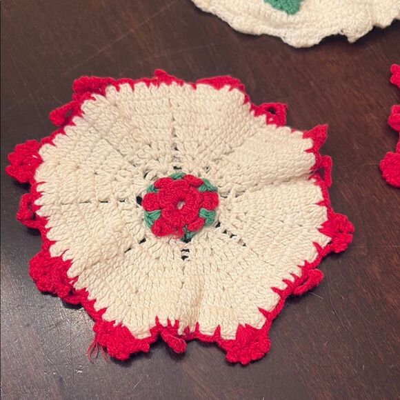 Handmade Crochet red Rose Pot Holders - Picture 2 of 9